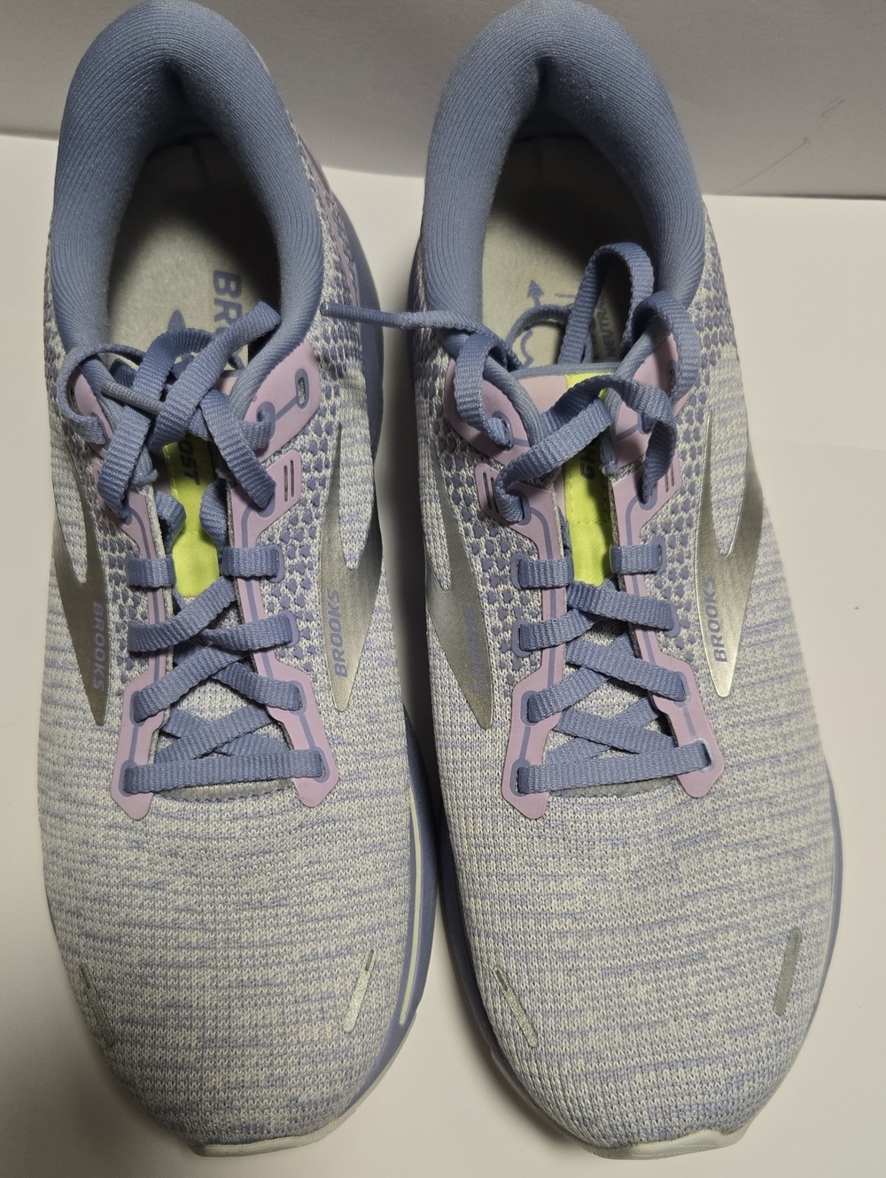 Brooks Ghost 14 Women’s Light Purple and Silver Athletic Running Shoes Size 10